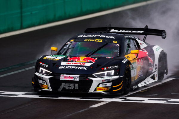 DTM Kelvin van der Linde Lausitzring 2024