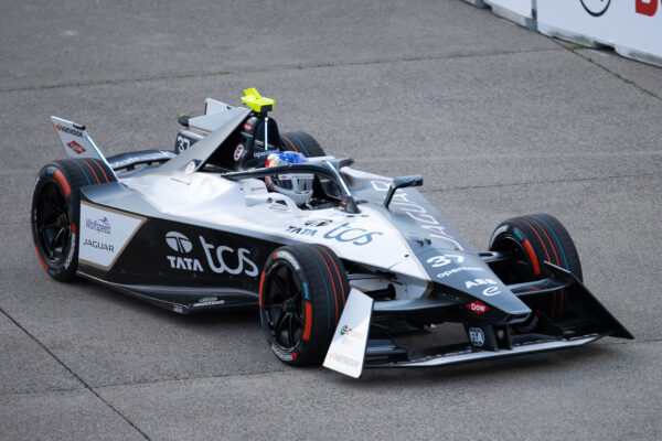 Formel E Berlin Sieger Nick Cassidy. Credit: FIA Formula E 2024