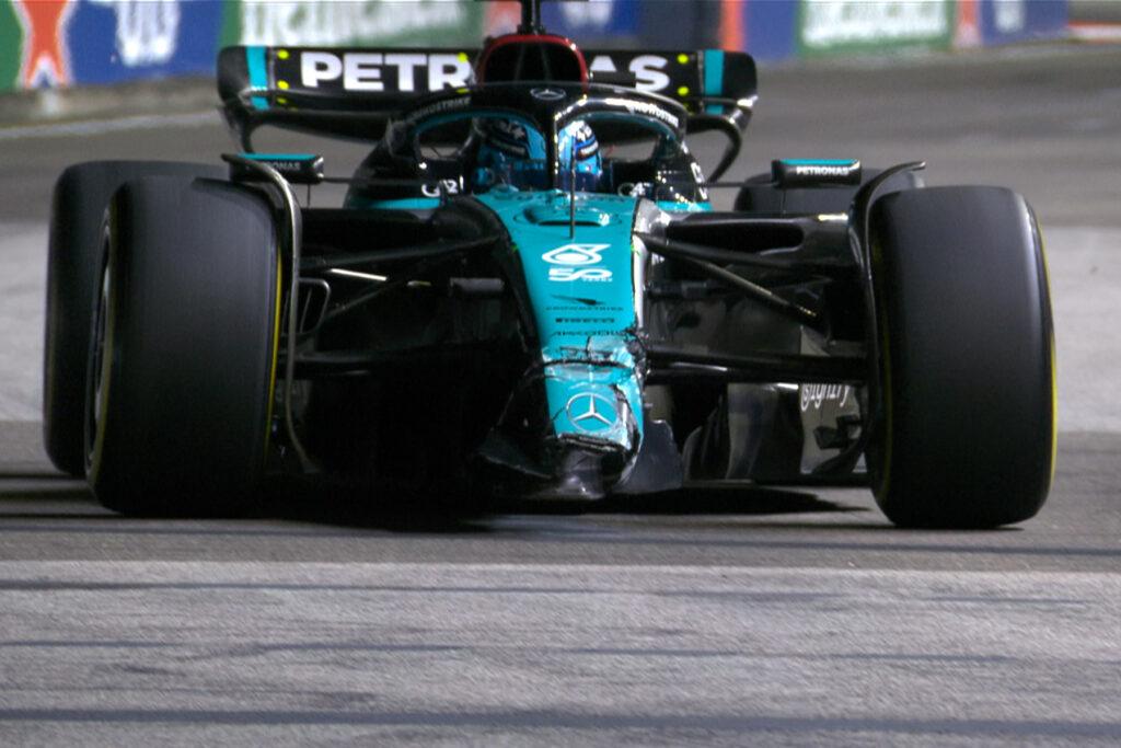 Formel 1 Russell Crash Singapur 2024