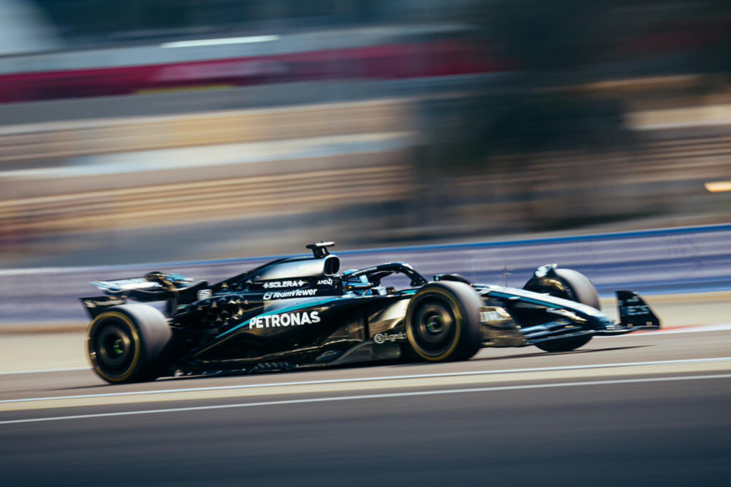 Formel 1 Russell Mercedes Bahrain Test 2025