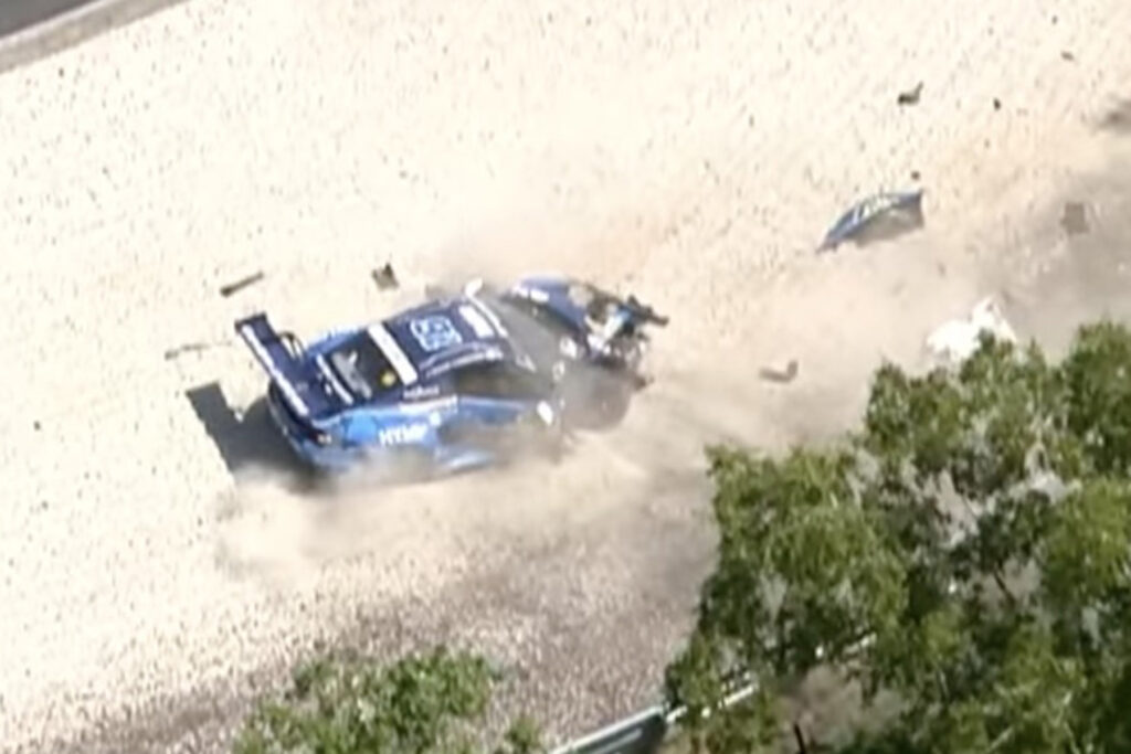 24h Nürburgring Porsche Crash 2025