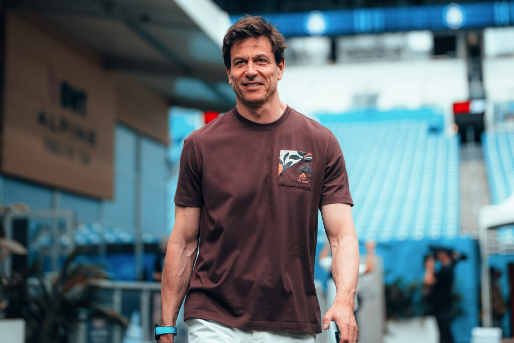 Formel 1 Toto Wolff Mercedes 2025
