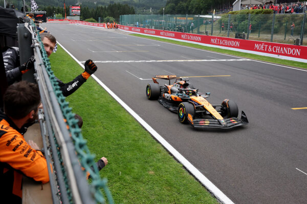 Formel 1 Oscar Piastri McLaren Spa 2025