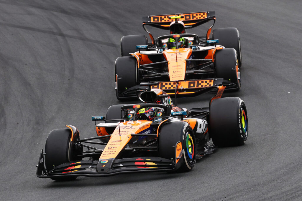 Formel 1 Oscar Piastri und Lando Norris McLaren Zandvoort 2025