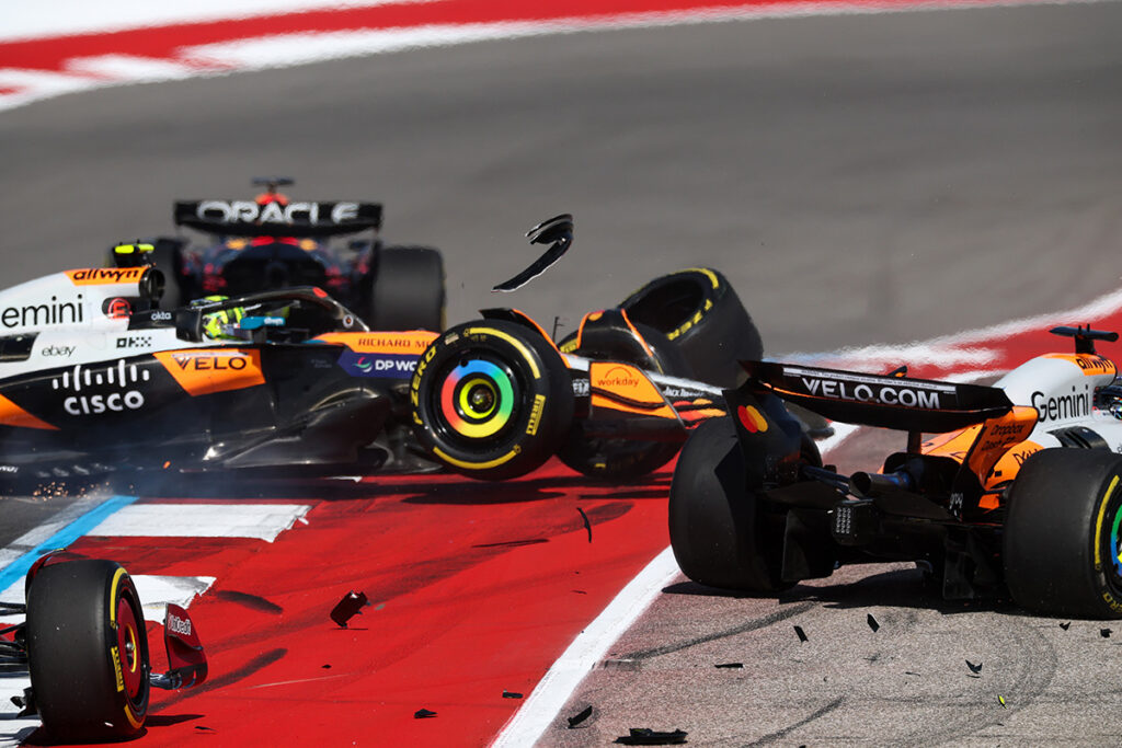Formel 1 Lando Norris Oscar Piastri McLaren Austin USA Sprint Crash 2025