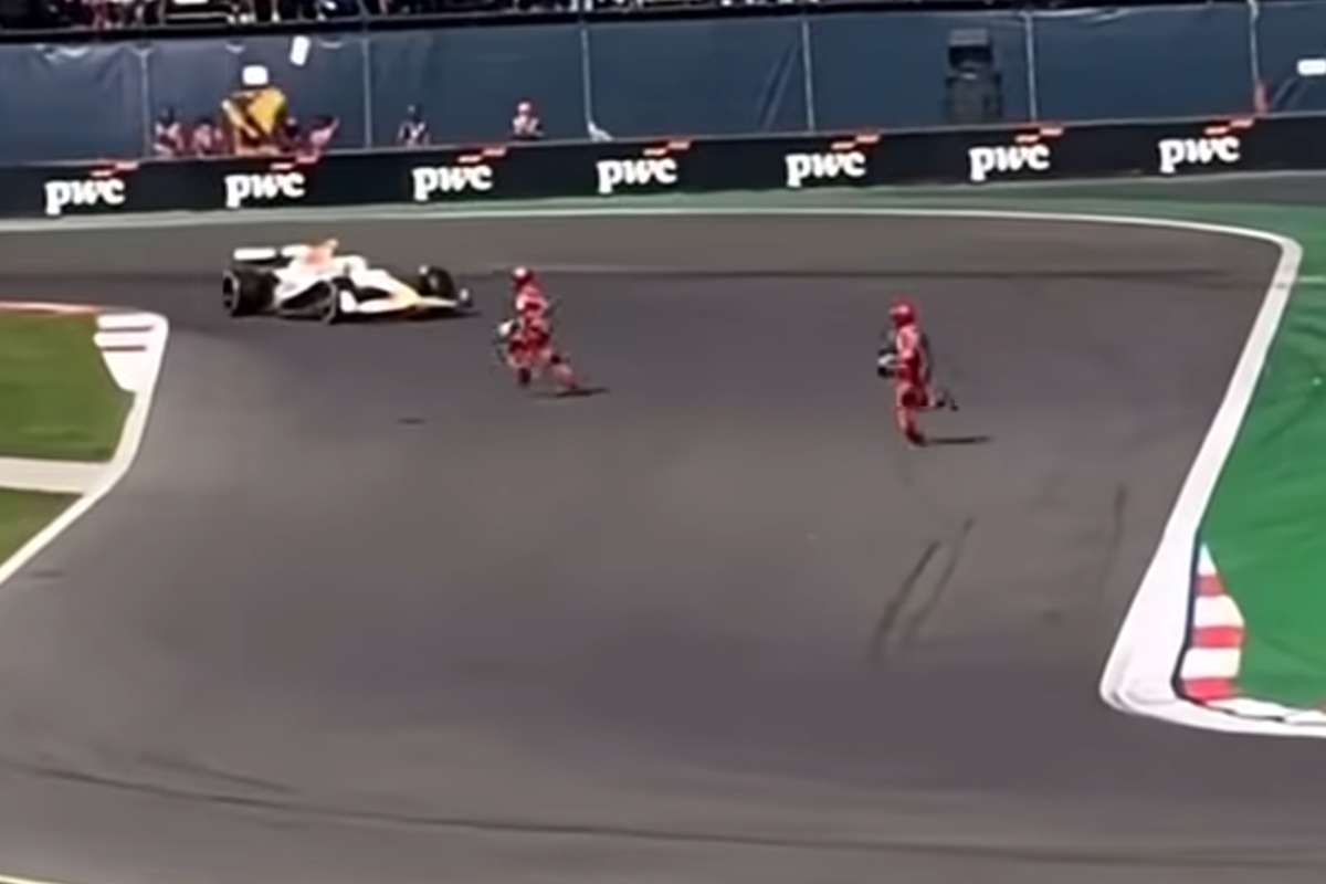 Liam Lawson, Racing Bulls, GP Mexiko, Marshalls, Credit: Privat