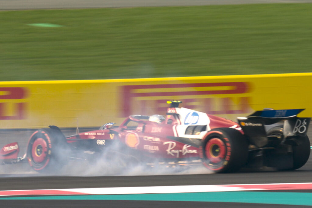 Formel 1 Hamilton Ferrari Crash Abu Dhabi 2025