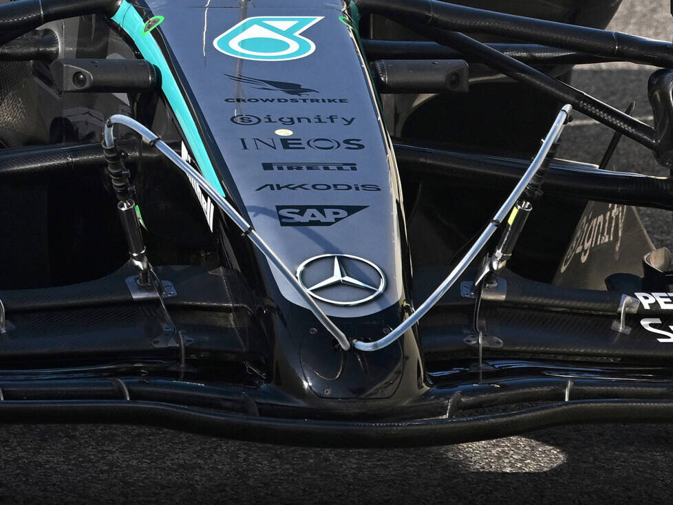 Mercedes Frontflügel Abu Dhabi 2025