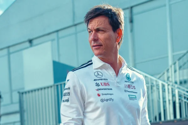 Formel 1 Toto Wolff Mercedes 2025