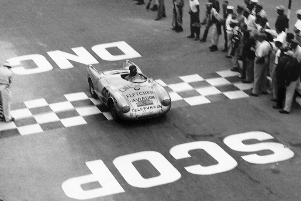 Hans Hermann, Panamericana, Mexico, 1954. Credit: Porsche